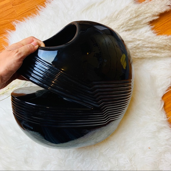 Vintage Black Round Art Decor Vase Home Decor - Picture 6 of 11